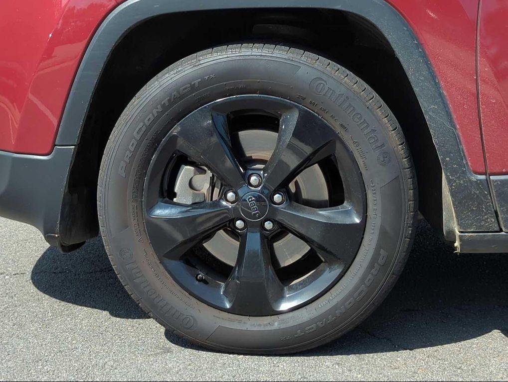 used 2016 Jeep Cherokee car, priced at $12,791