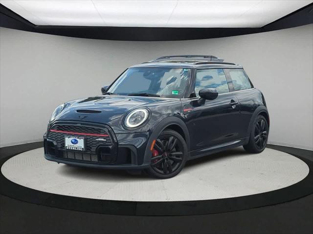 used 2022 MINI Hardtop car, priced at $27,314