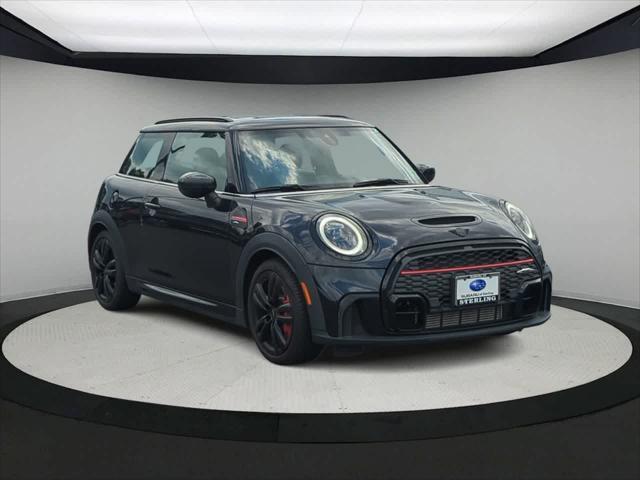 used 2022 MINI Hardtop car, priced at $27,314