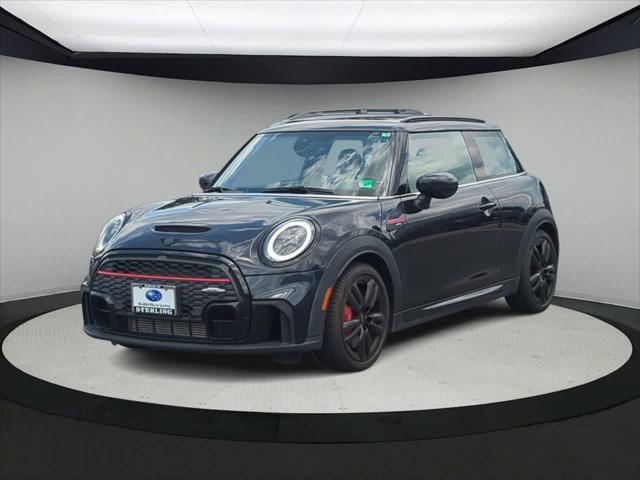 used 2022 MINI Hardtop car, priced at $27,314