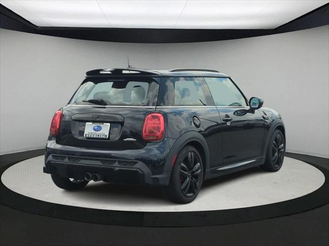 used 2022 MINI Hardtop car, priced at $27,314