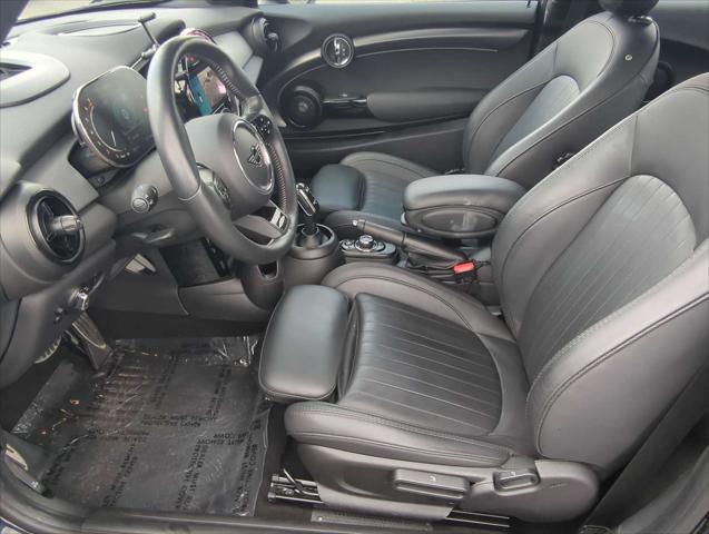 used 2022 MINI Hardtop car, priced at $27,314