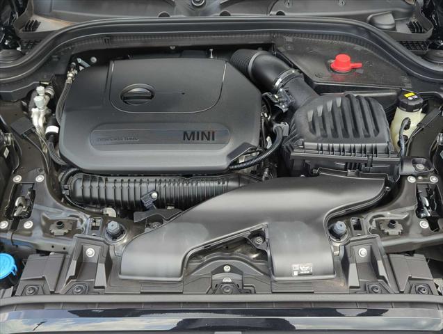 used 2022 MINI Hardtop car, priced at $27,314