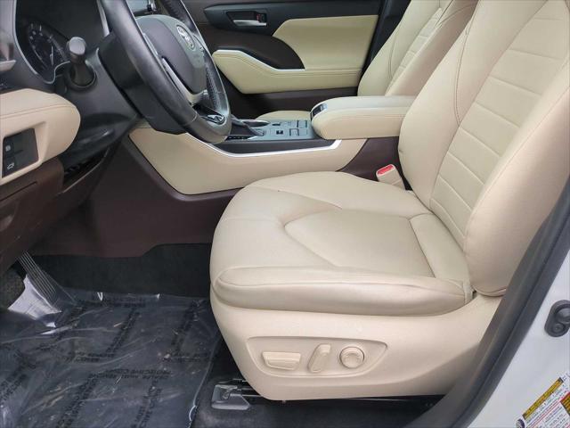 used 2020 Toyota Highlander car