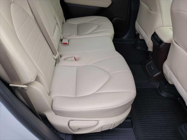 used 2020 Toyota Highlander car