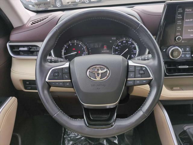 used 2020 Toyota Highlander car