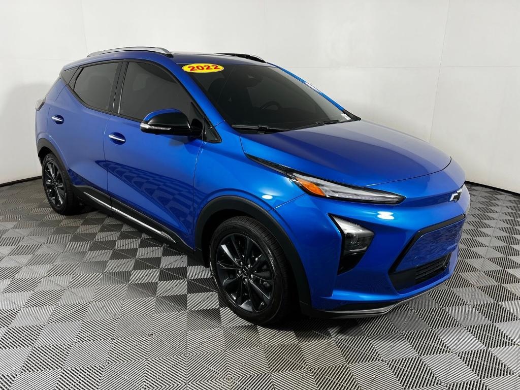 used 2022 Chevrolet Bolt EUV car, priced at $22,300