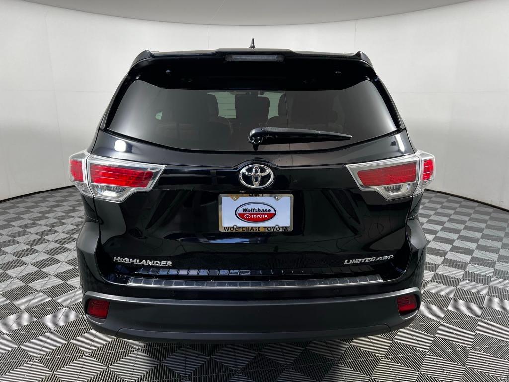 used 2016 Toyota Highlander car, priced at $21,836