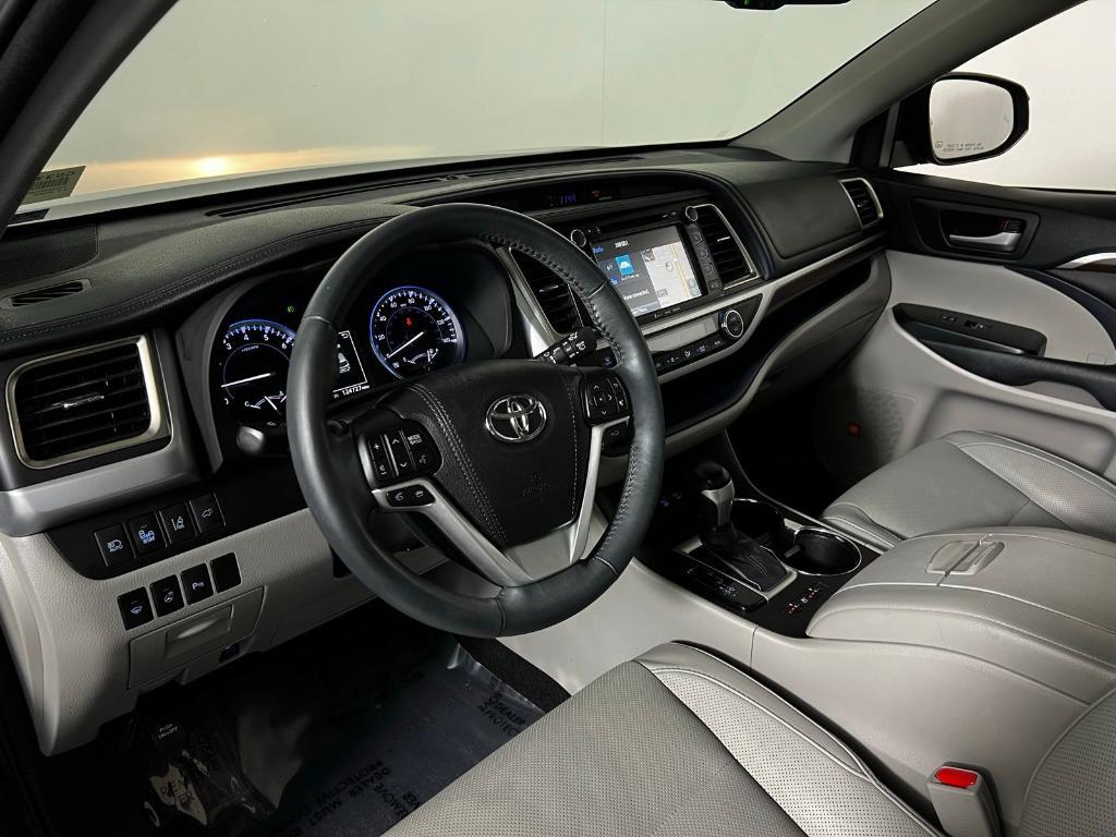 used 2016 Toyota Highlander car, priced at $21,836