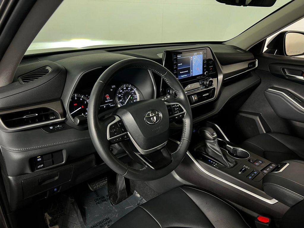used 2022 Toyota Highlander car, priced at $38,878