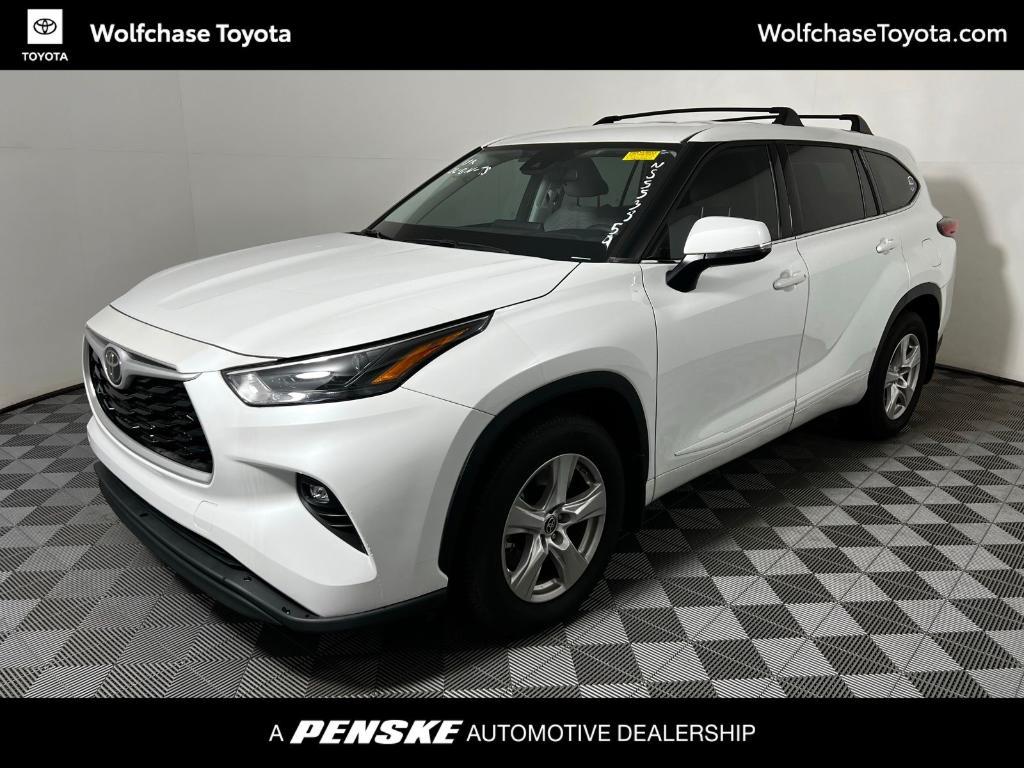 used 2022 Toyota Highlander car, priced at $33,437