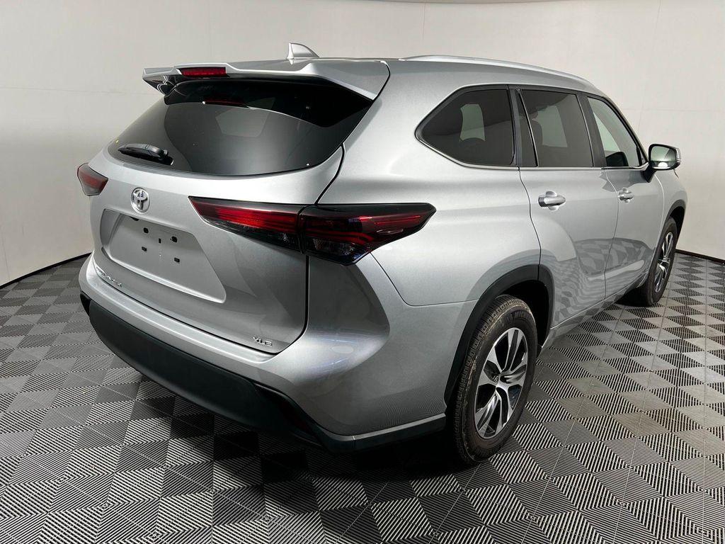 used 2021 Toyota Highlander Hybrid car, priced at $33,531