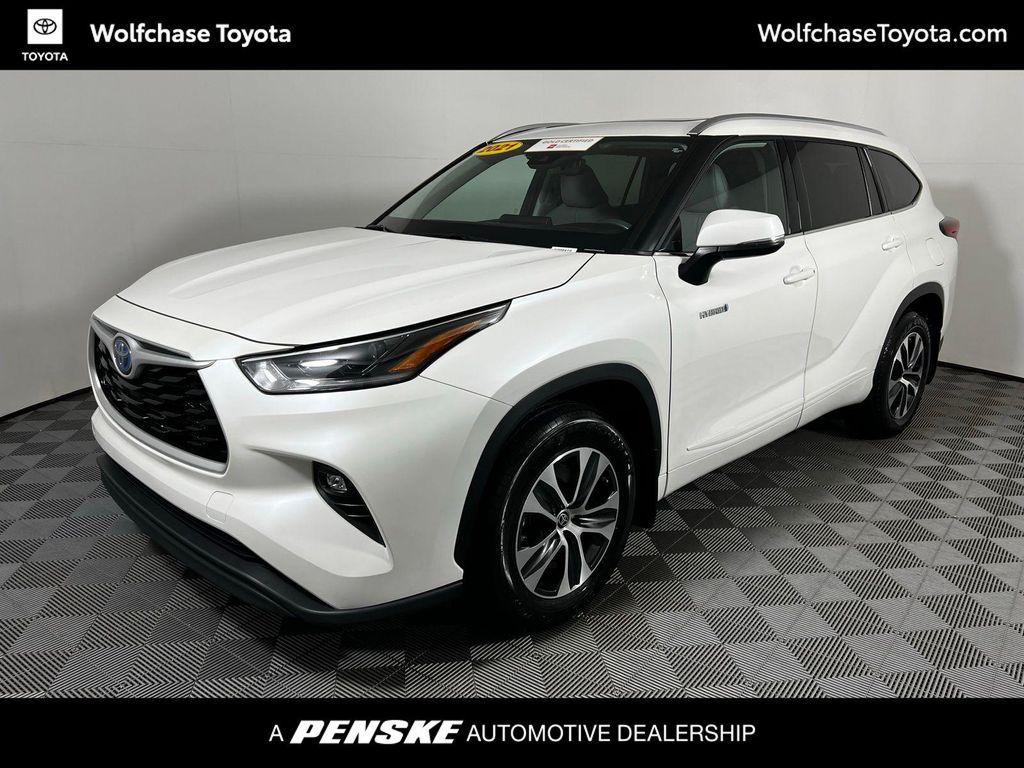 used 2021 Toyota Highlander Hybrid car, priced at $32,169
