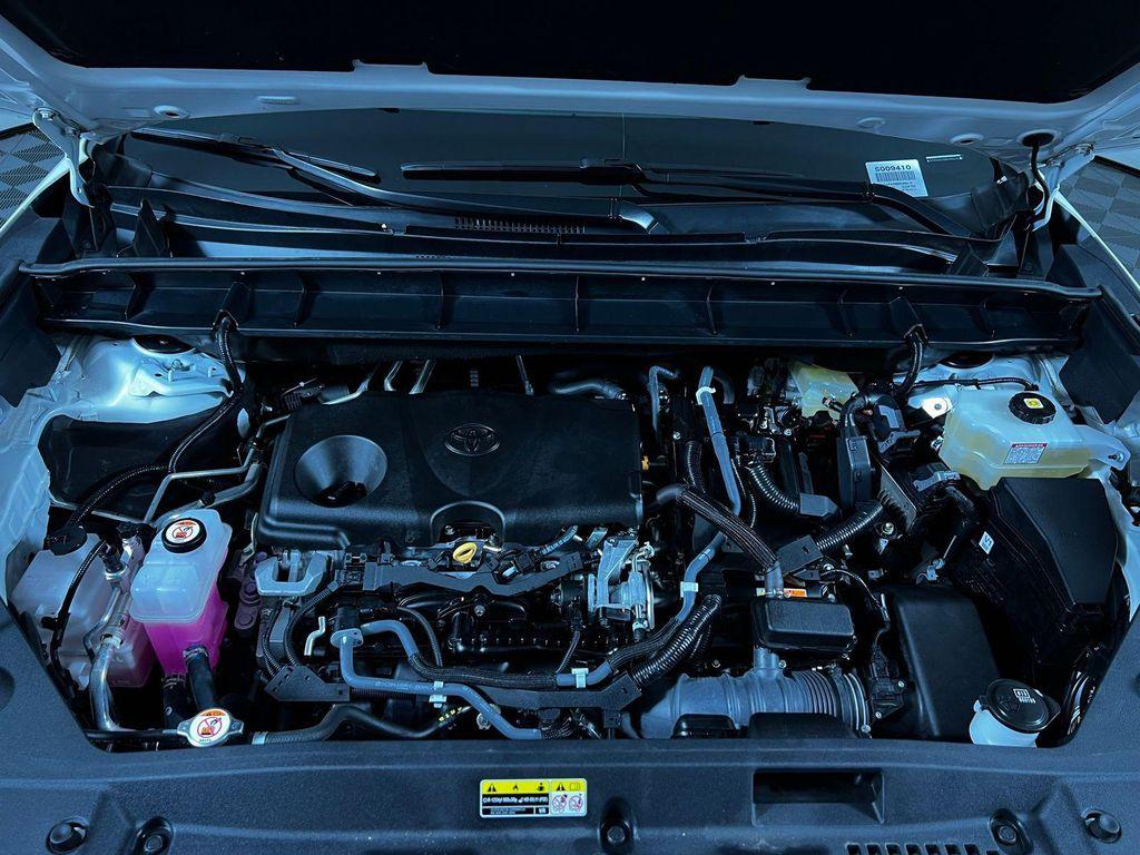 used 2021 Toyota Highlander Hybrid car, priced at $32,169