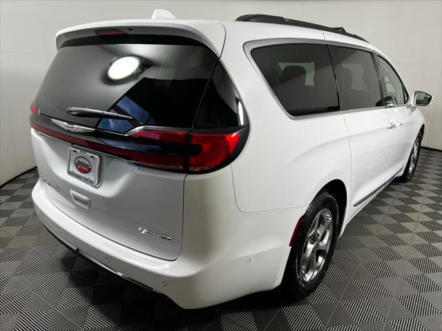 used 2022 Chrysler Pacifica car, priced at $28,002