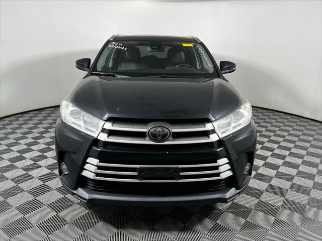 used 2019 Toyota Highlander car, priced at $24,250