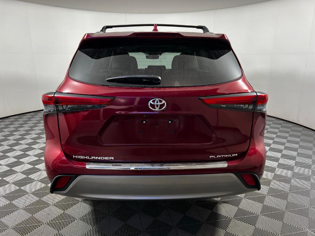 used 2023 Toyota Highlander car, priced at $43,677