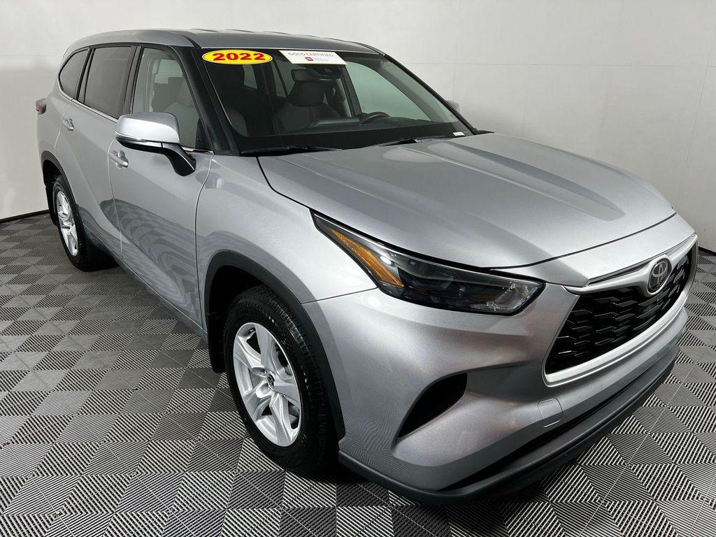 used 2022 Toyota Highlander car, priced at $27,718