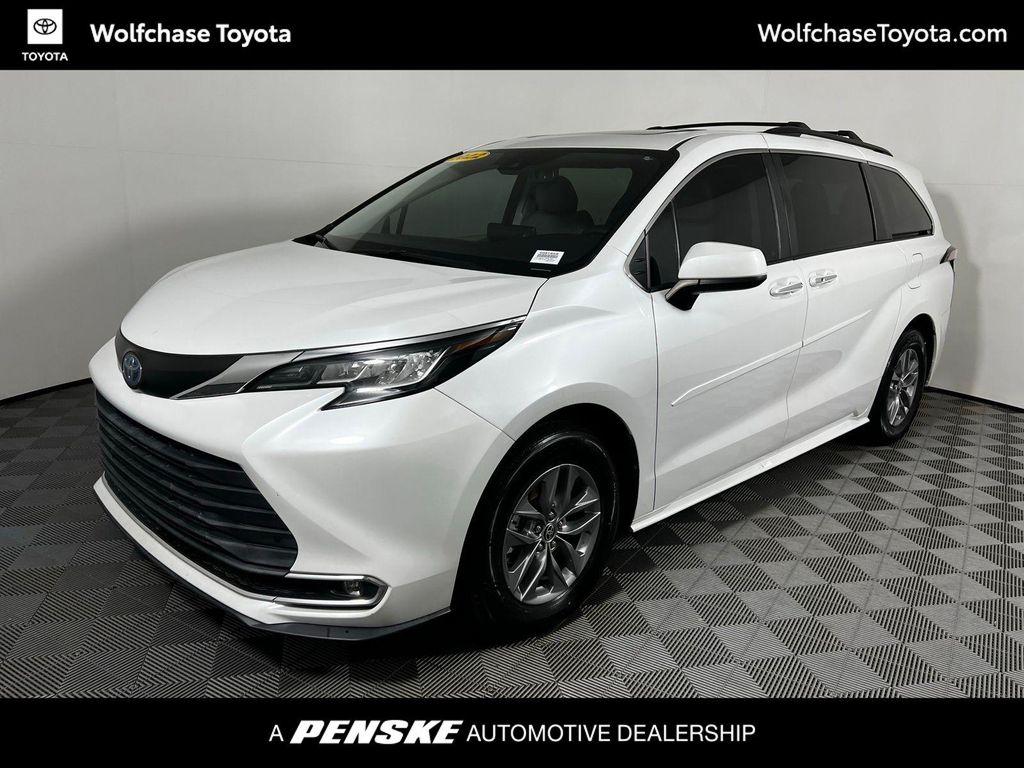 used 2022 Toyota Sienna car, priced at $35,082
