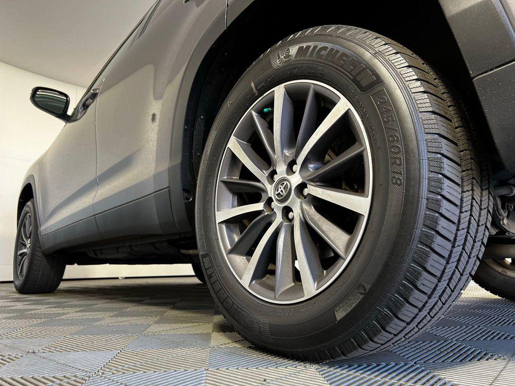 used 2019 Toyota Highlander car, priced at $22,290