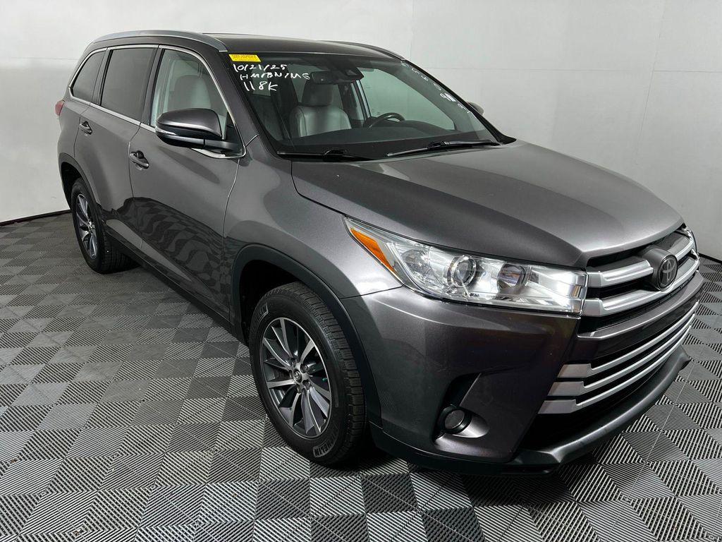 used 2019 Toyota Highlander car, priced at $22,290