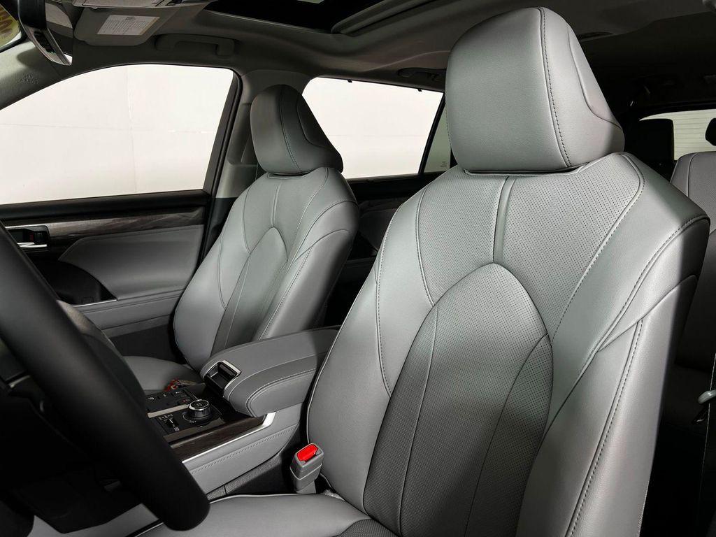 used 2026 Toyota Highlander car, priced at $53,920