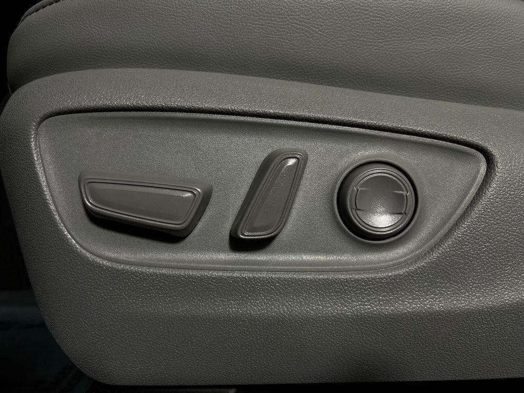 used 2026 Toyota Highlander car, priced at $53,920