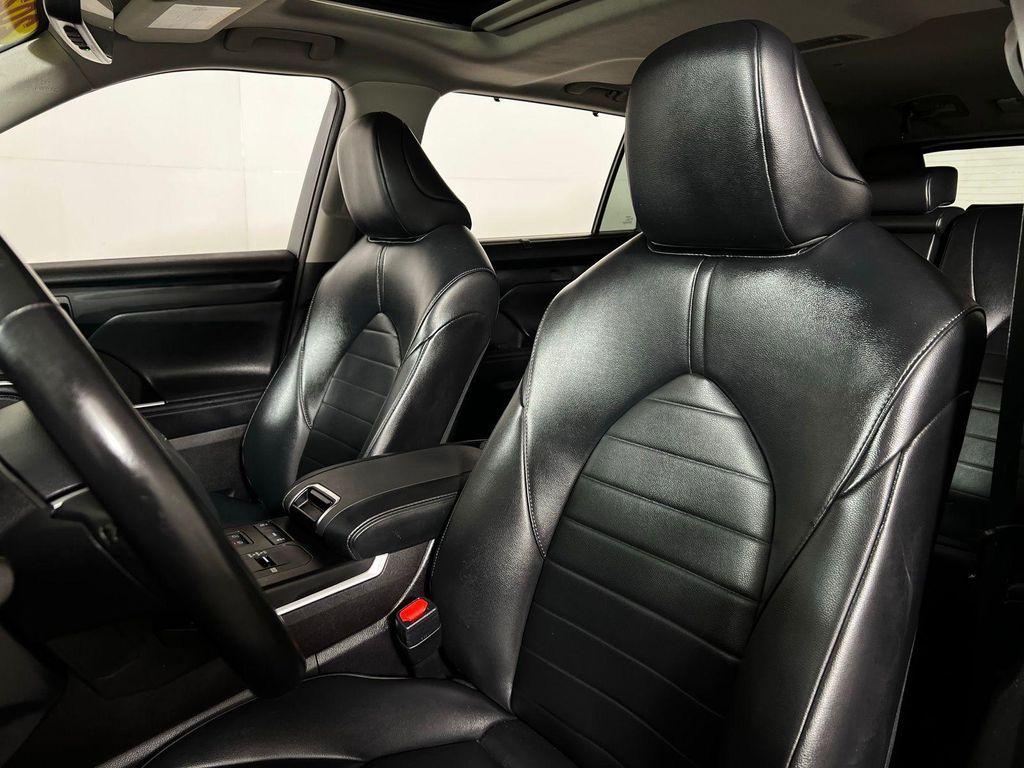 used 2022 Toyota Highlander car, priced at $33,181