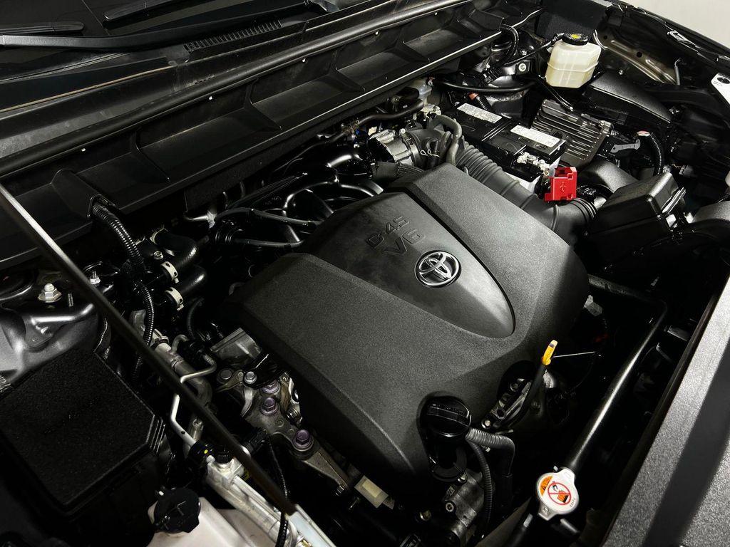 used 2022 Toyota Highlander car, priced at $33,181