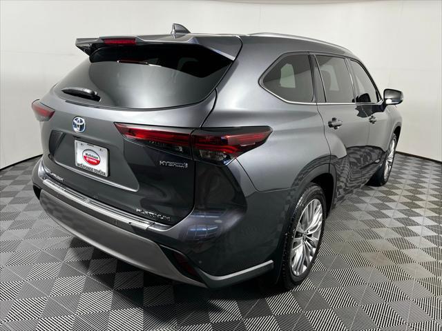 used 2024 Toyota Highlander Hybrid car, priced at $54,664
