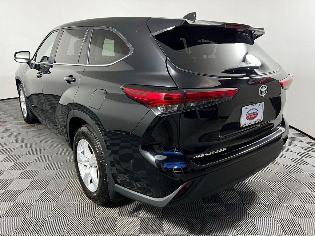 used 2023 Toyota Highlander car, priced at $32,361