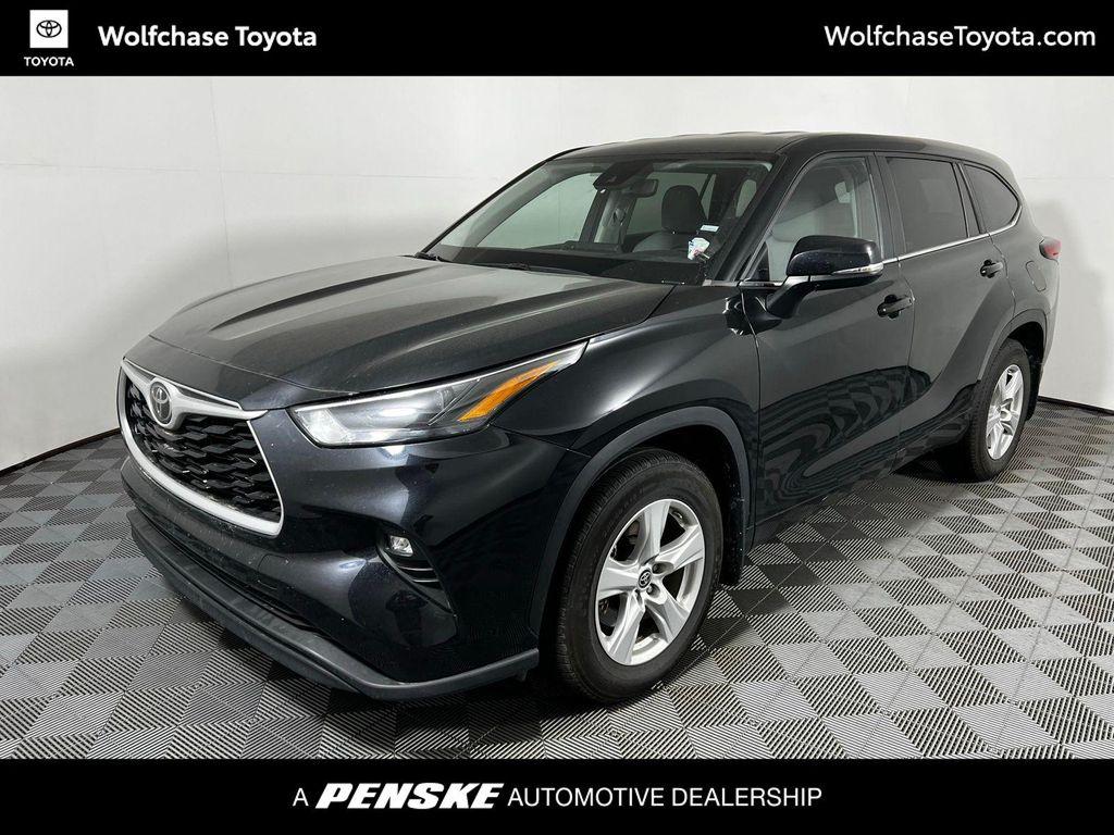 used 2023 Toyota Highlander car, priced at $32,361