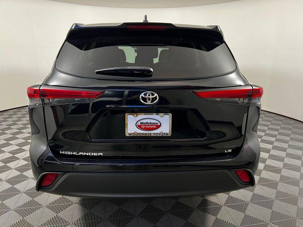 used 2023 Toyota Highlander car, priced at $32,361