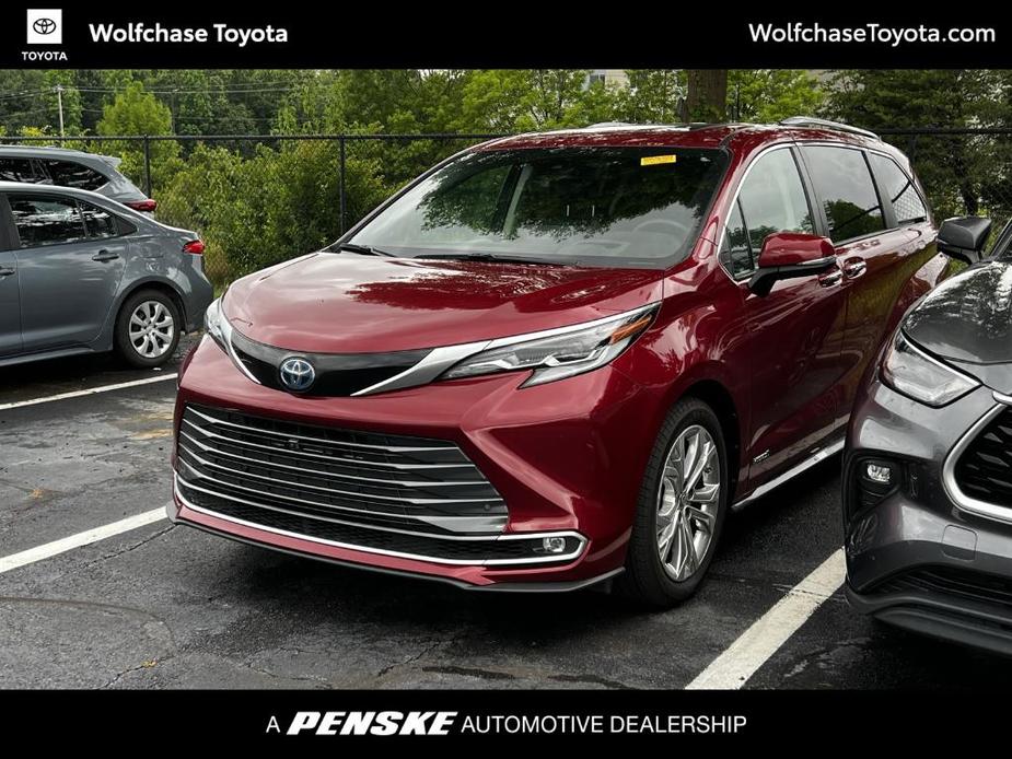 used 2021 Toyota Sienna car, priced at $40,152