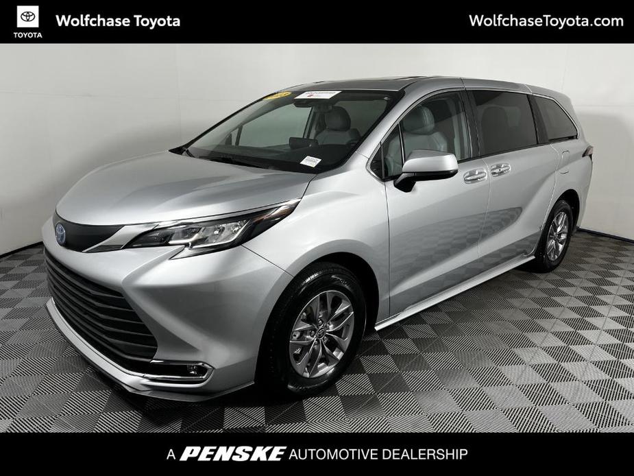 used 2023 Toyota Sienna car, priced at $42,852