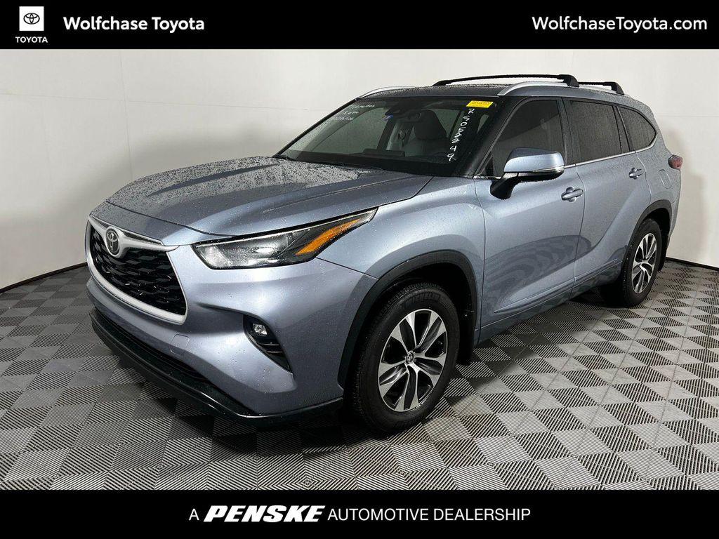 used 2024 Toyota Highlander car, priced at $43,000