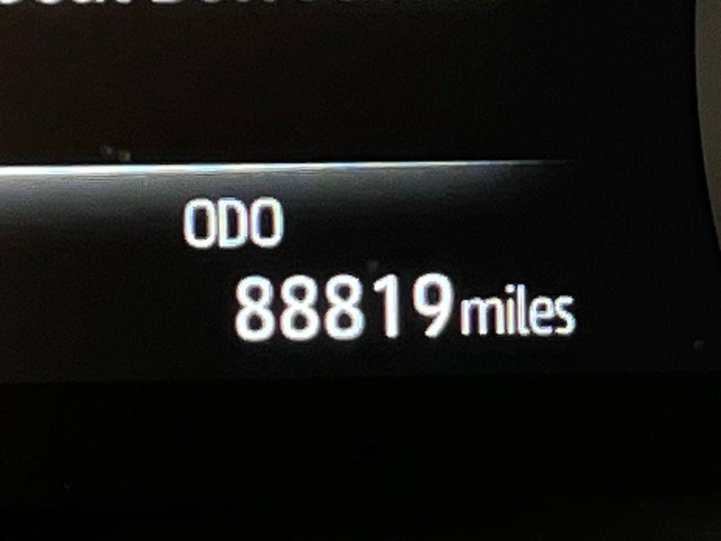 used 2023 Toyota Highlander car, priced at $30,729