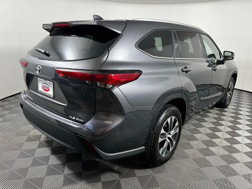 used 2023 Toyota Highlander car, priced at $30,729