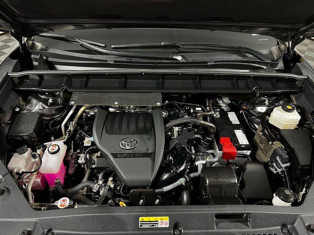 used 2023 Toyota Highlander car, priced at $30,729