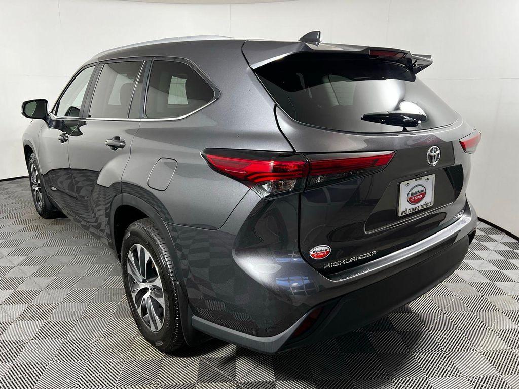 used 2023 Toyota Highlander car, priced at $30,729
