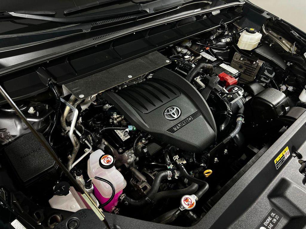 used 2023 Toyota Highlander car, priced at $30,729