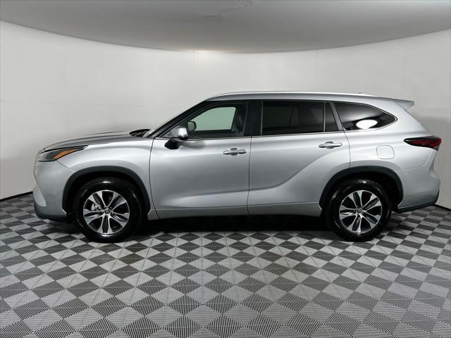used 2024 Toyota Highlander car, priced at $42,304