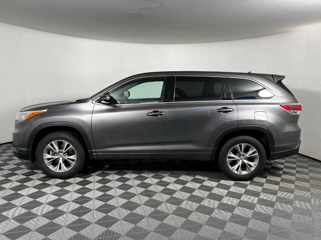 used 2015 Toyota Highlander car, priced at $17,962