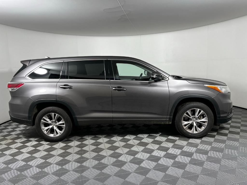 used 2015 Toyota Highlander car, priced at $17,962