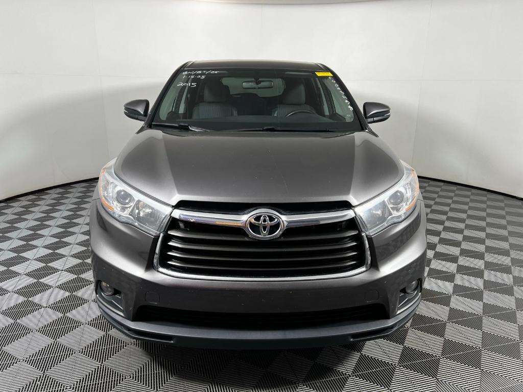 used 2015 Toyota Highlander car, priced at $17,962