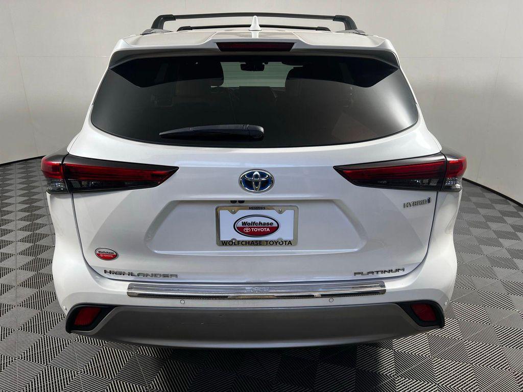 used 2021 Toyota Highlander Hybrid car, priced at $37,631