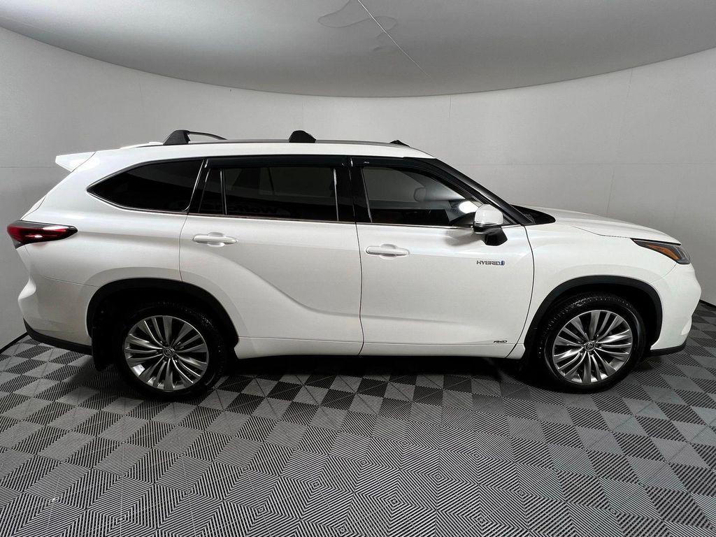 used 2021 Toyota Highlander Hybrid car, priced at $37,631