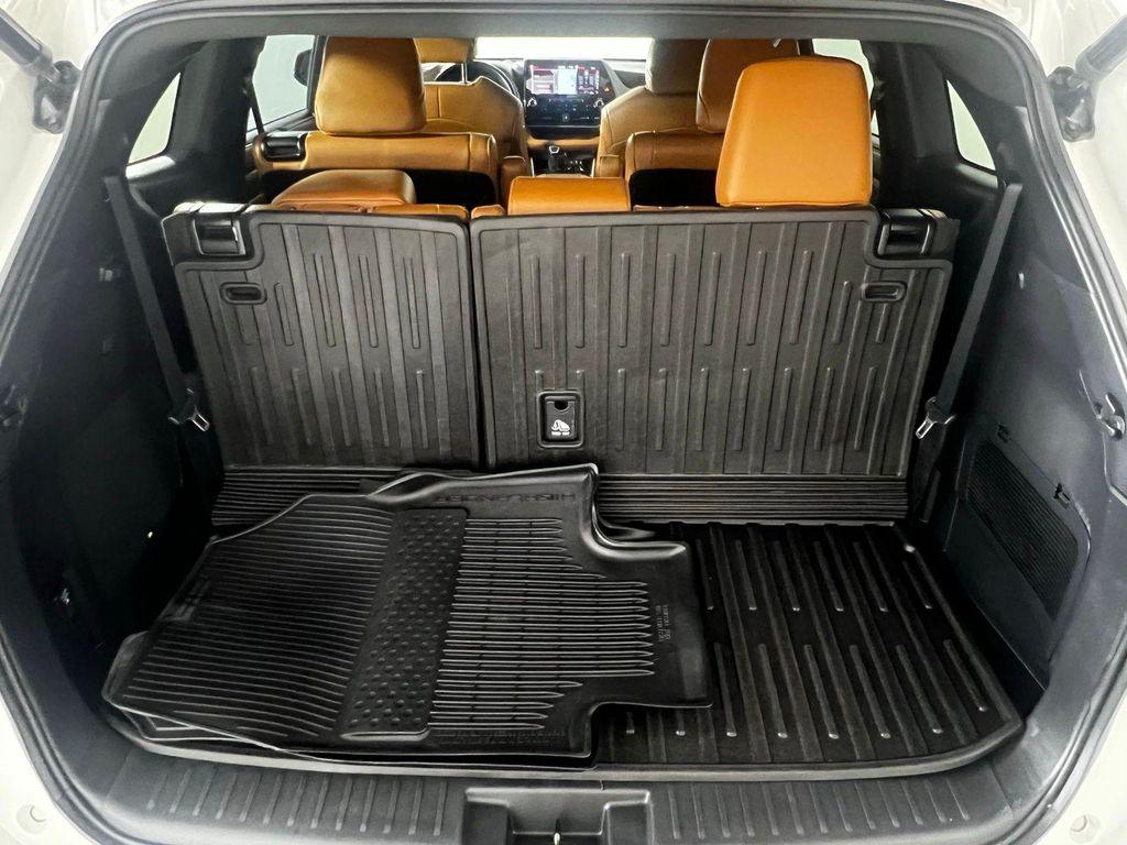 used 2021 Toyota Highlander Hybrid car, priced at $37,631