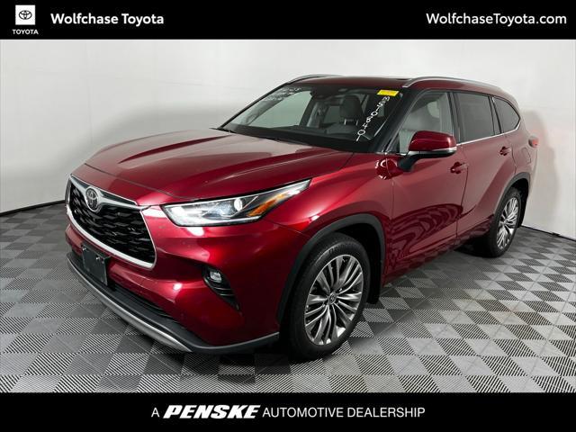 used 2021 Toyota Highlander car, priced at $41,474
