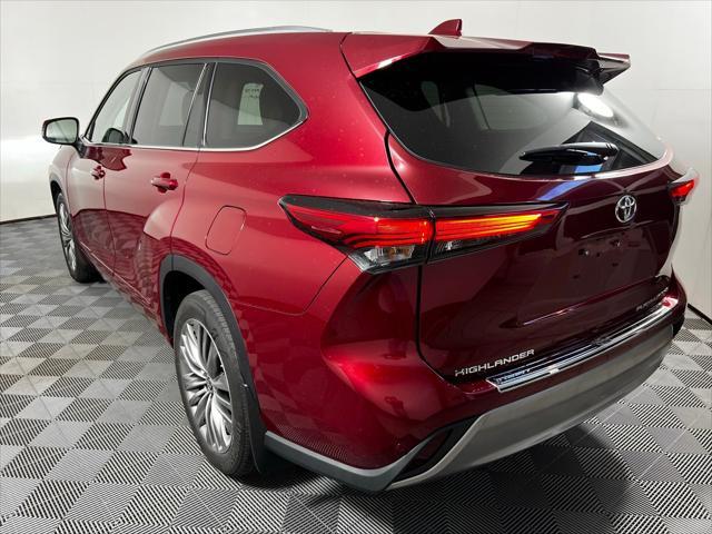 used 2021 Toyota Highlander car, priced at $41,474